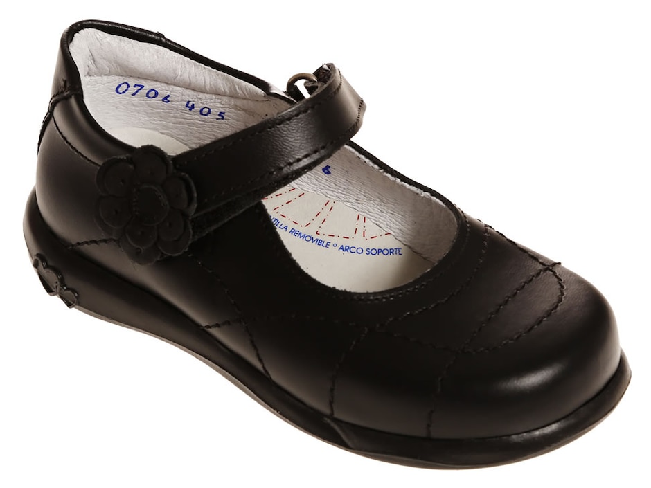Zapato de piel para niña