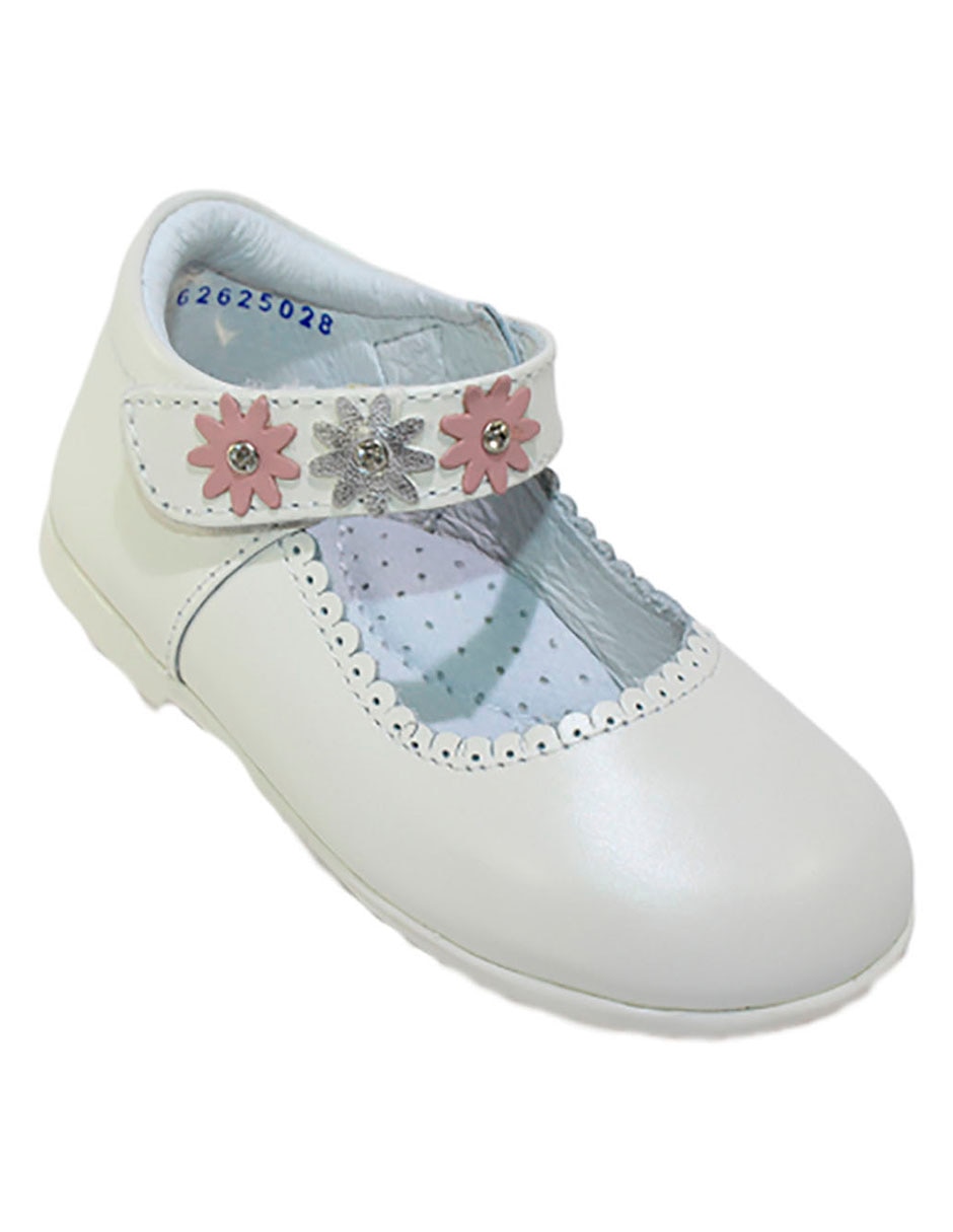 Zapato de piel para niña Zapato de piel para niña