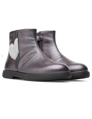 Bota de piel para niña