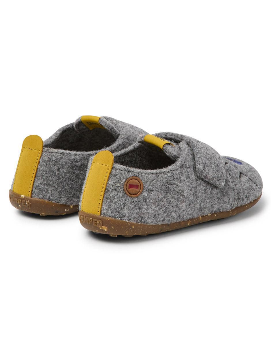 Pantufla Camper para niña