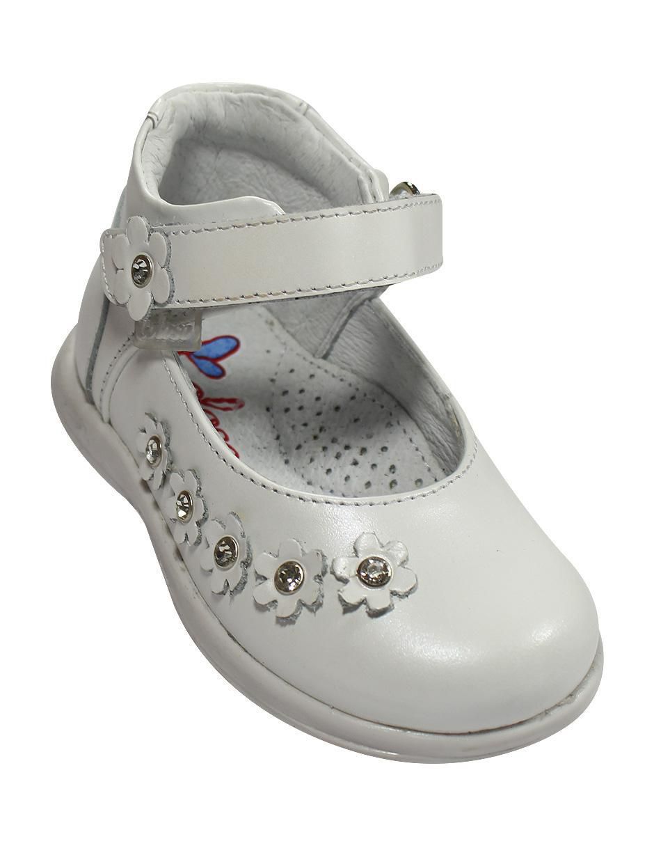 Zapato de piel para niña