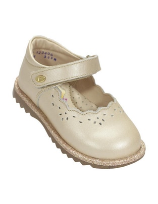 Zapato de piel para niña Zapato de piel para niña