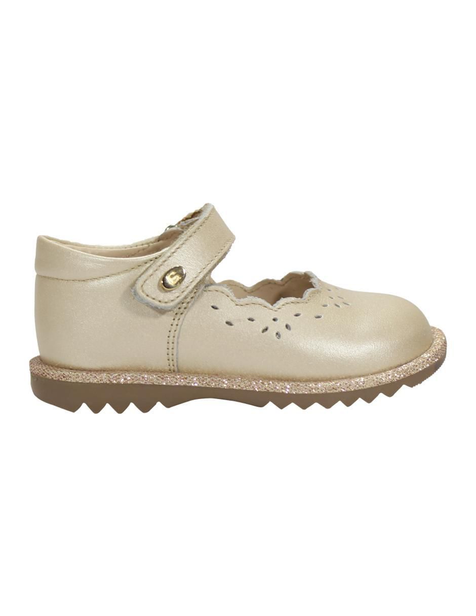 Zapato de piel para niña