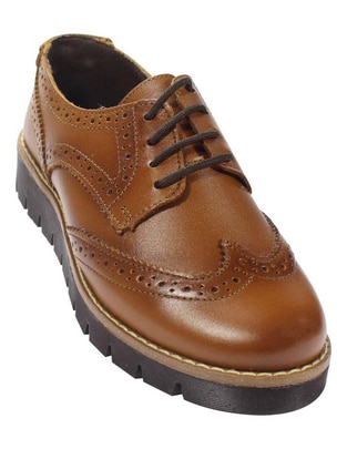 Zapato de piel para niña Zapato de piel para niña
