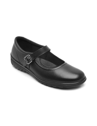 Zapato de piel para niña