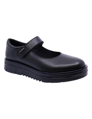 Zapato de piel para niña Zapato de piel para niña