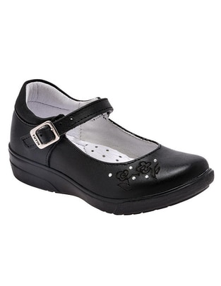 Zapato de piel para niña Zapato de piel para niña