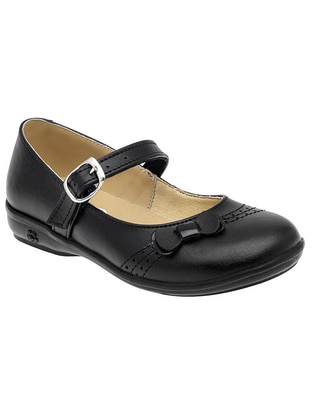 Zapato de piel para niña