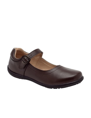 Zapato de piel para niña Zapato de piel para niña