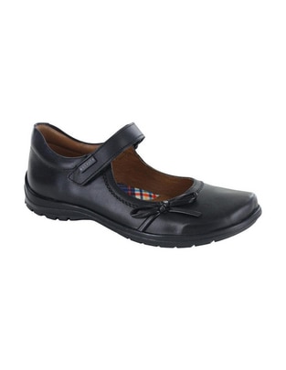 Zapato de piel para niña Zapato de piel para niña