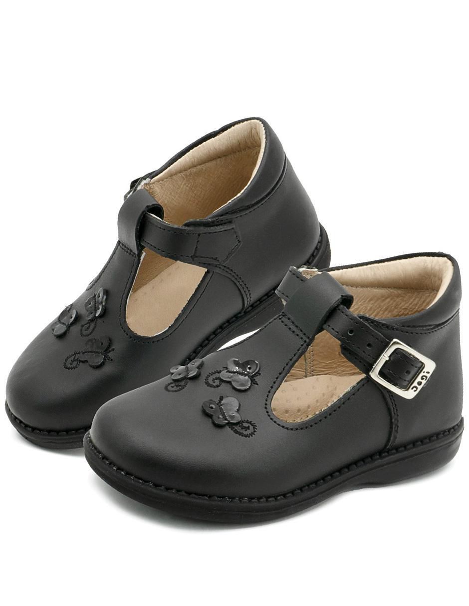 Zapato de piel para niña