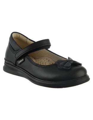 Zapato de piel para niña Zapato de piel para niña
