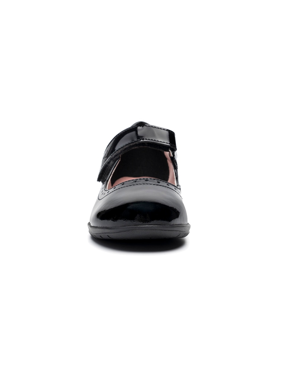 Zapato de piel para niña