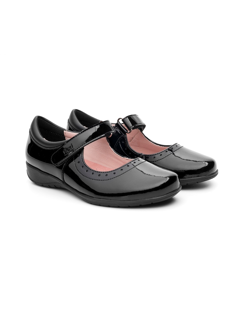 Zapato de piel para niña
