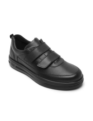 Zapato de piel para niño
