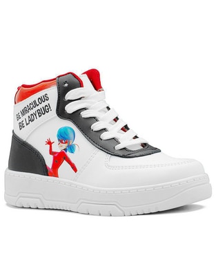 Tenis para niña Trendy LadyBug Tenis para niña Trendy LadyBug