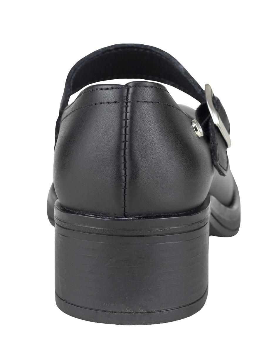 Zapato de piel para niña