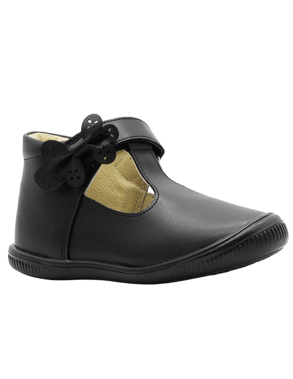 Zapato de piel para niña