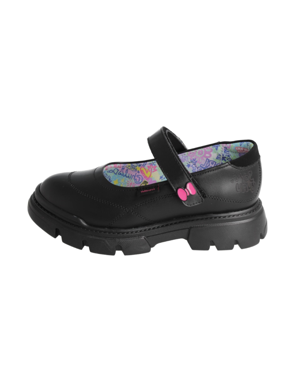 Zapato de piel para niña