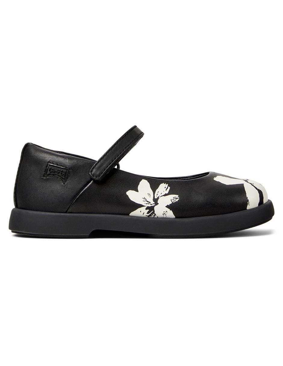 Zapato de piel para niña