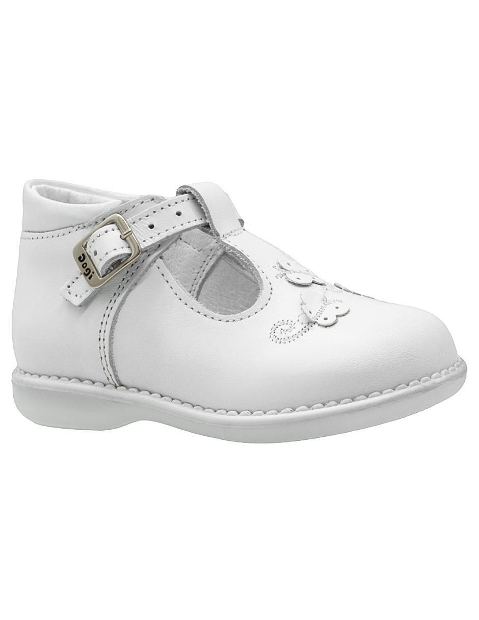 Zapato de piel para niña
