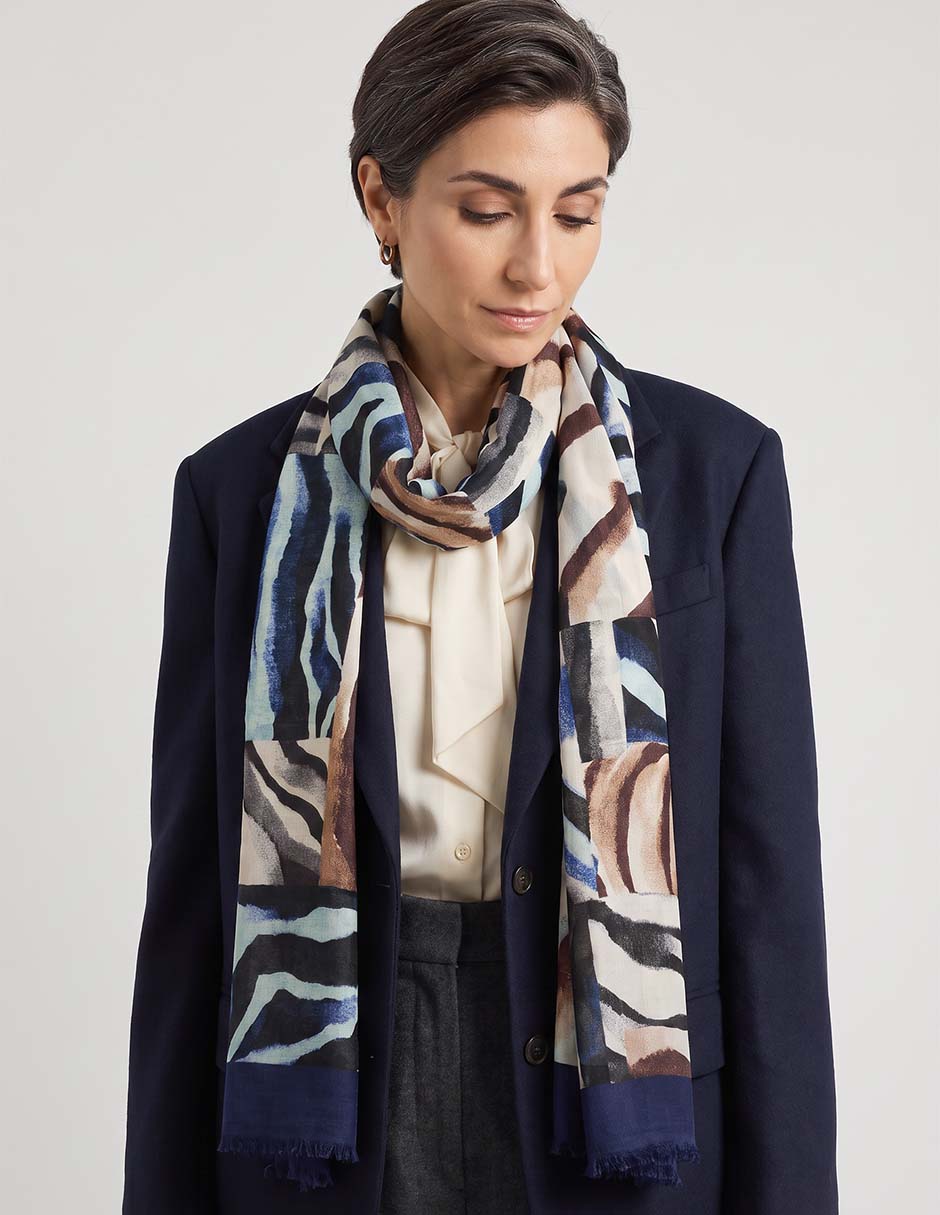 Pashmina con estampado animal print para mujer 2