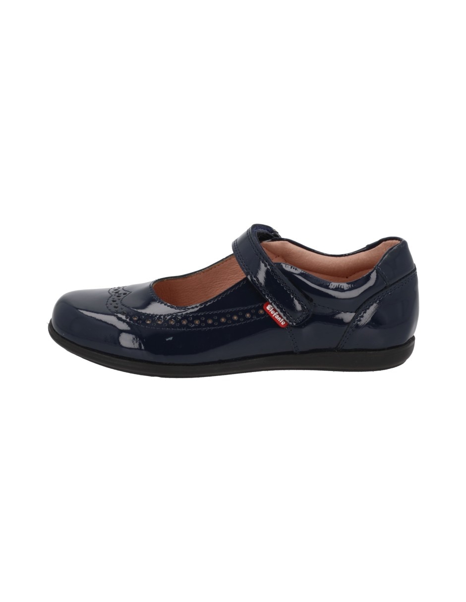 Zapato de piel para niña